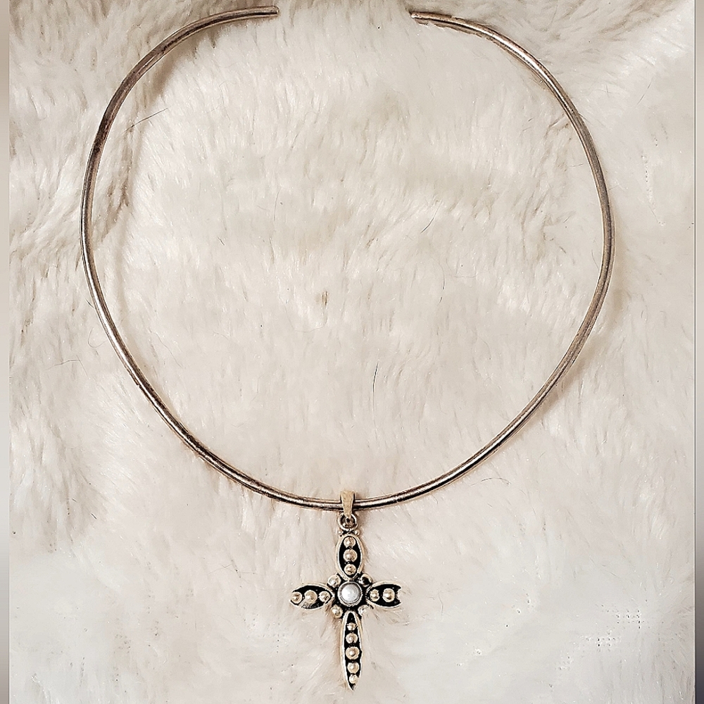 Silpada 925 Sterling Silver Credence Cross Pendant Necklace